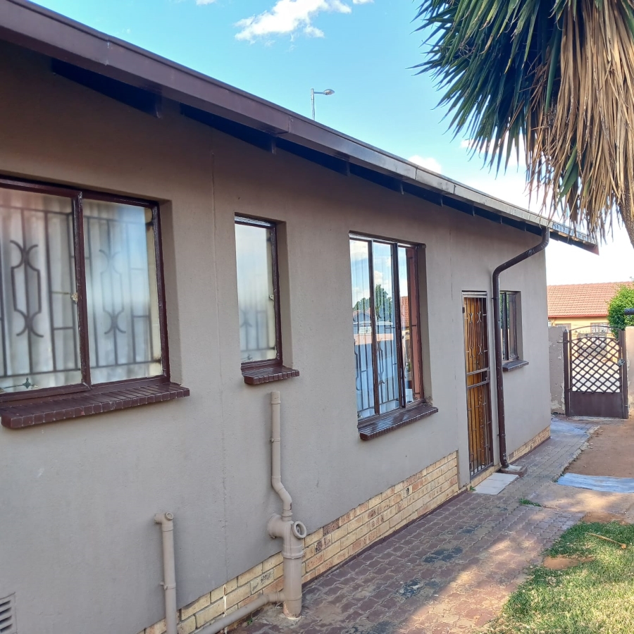 3 Bedroom Property for Sale in Tlhabane West North West